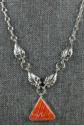 Navajo Spiny Oyster & Sterling Silver Necklace - Verley Betone