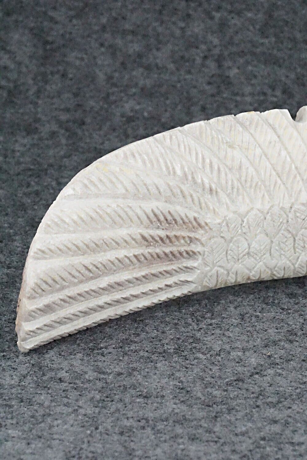 Eagle Zuni Fetish Carving - Garrick Weeka