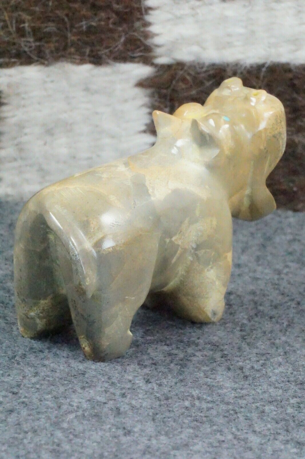 Hippo Zuni Fetish Carving - Enrike Leekya