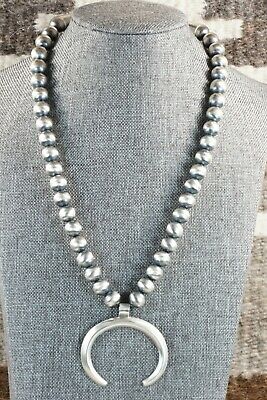 Navajo Pearls & Naja Necklace - Jan Mariano