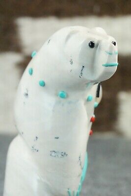 Bear Zuni Fetish Carving - Michael Laweka