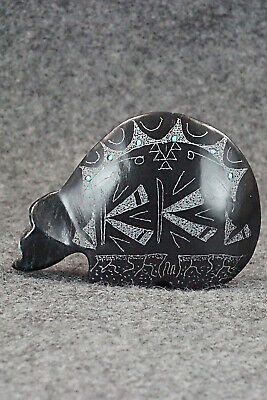 Bear Zuni Fetish Carving - Gerald Peina