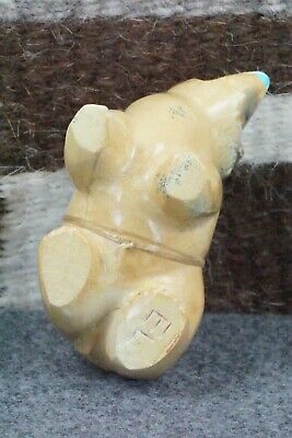 Bear Zuni Fetish Carving - Enrike Leekya