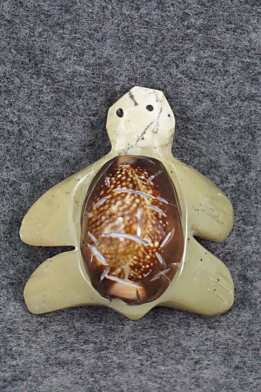 Turtle Zuni Fetish Carving - Fabian Homer