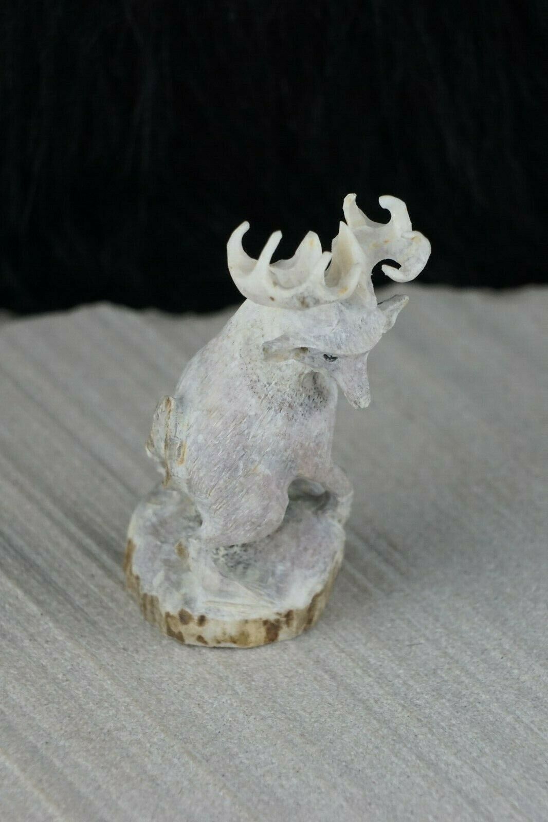 Deer Zuni Fetish Carving - Lewis Malie Jr. - High Lonesome Trading