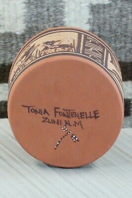 Zuni Pottery - Tonia Fontenelle