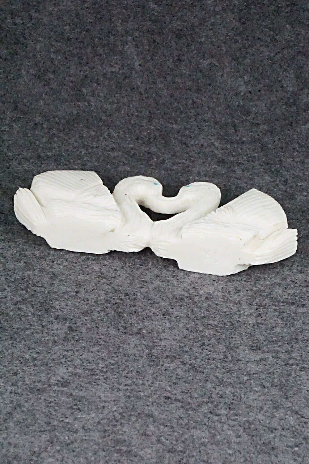Swan Zuni Fetish Carving - Kevin Quam