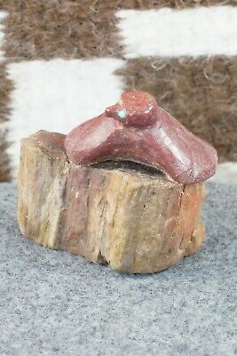 Eagle Zuni Fetish Carving - Jonathan Rico