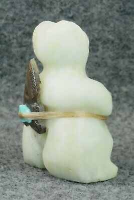 Bear Zuni Fetish Carving - Ariane Quam