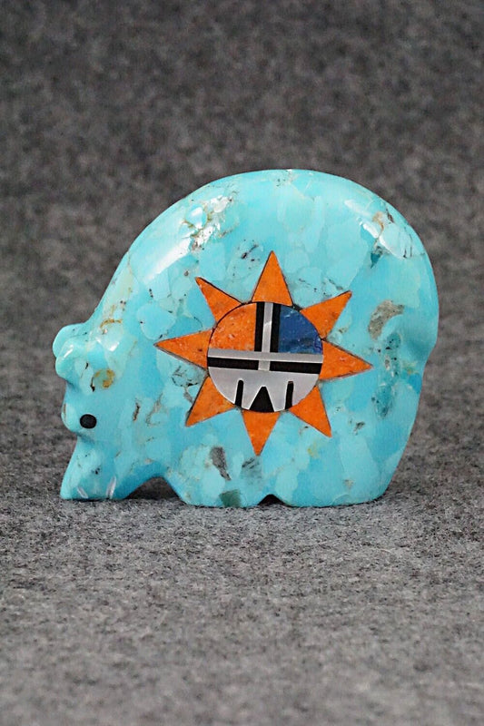 Bear Zuni Fetish Carving - Andres Lementino