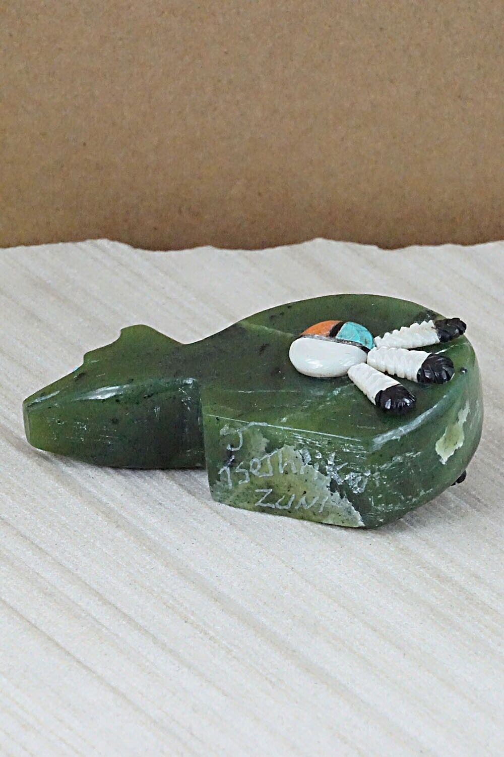 Bear Zuni Fetish Carving - Joleen Tsethlikai