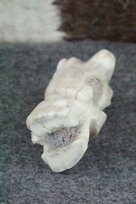 Bear Zuni Fetish Carving - Allison White