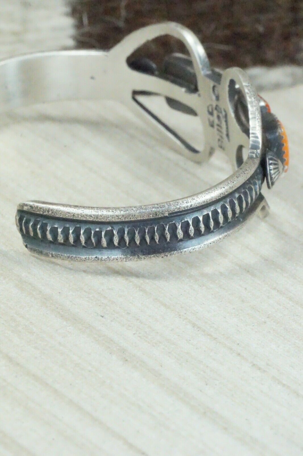Spiny Oyster and Sterling Silver Bracelet - Eva & Linberg Billah