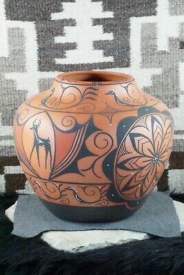 Zuni Pottery - Priscilla Peynetsa