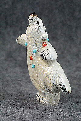 Bear Zuni Fetish Carving - Claudia Peina