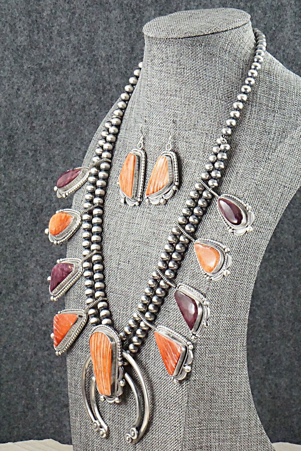 Spiny Oyster & Sterling Silver Squash Blossom Set - Tom Lewis