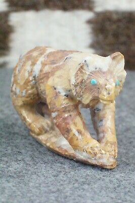 Bobcat Zuni Fetish Carving - Derrick Kaamasee
