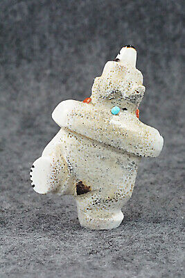Bear Zuni Fetish Carving - Claudia Peina