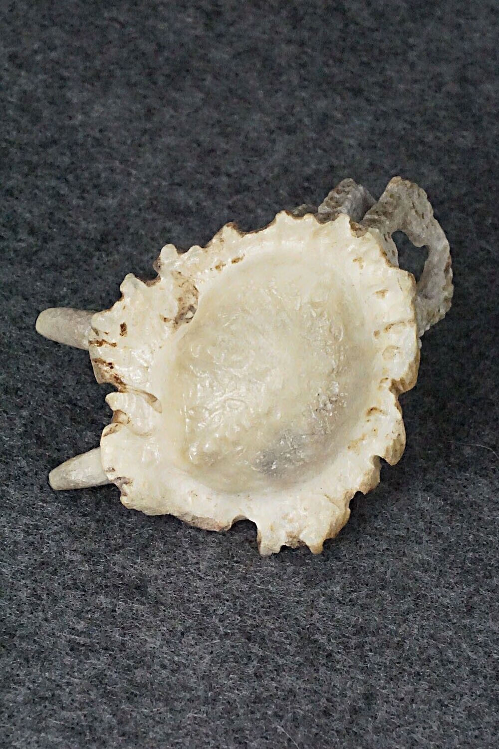Crab Zuni Fetish Carving - Maxx Laate