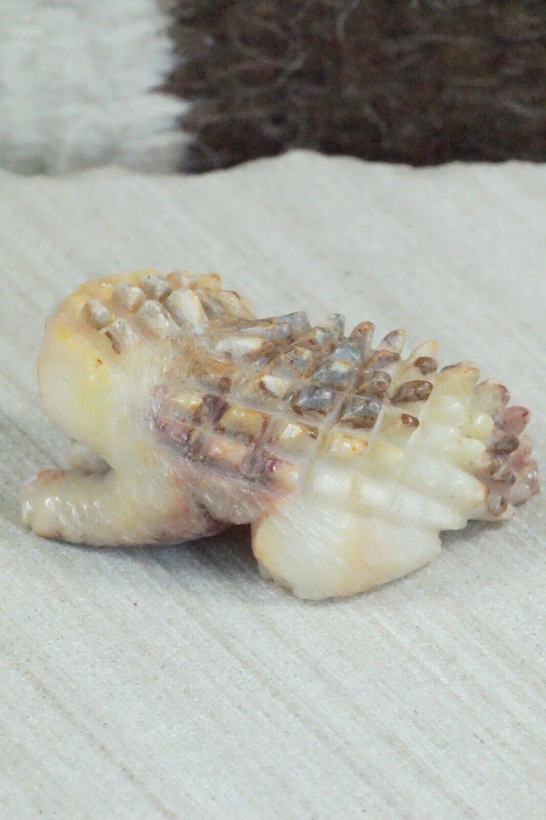 Porcupine Zuni Fetish Carving - Jonas Hastito