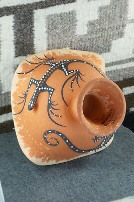 Zuni Pottery - Deldrick Cellicion
