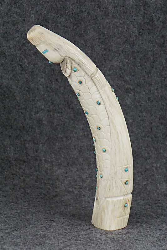 Corn Maiden Zuni Fetish Carving - Garrick Weeka