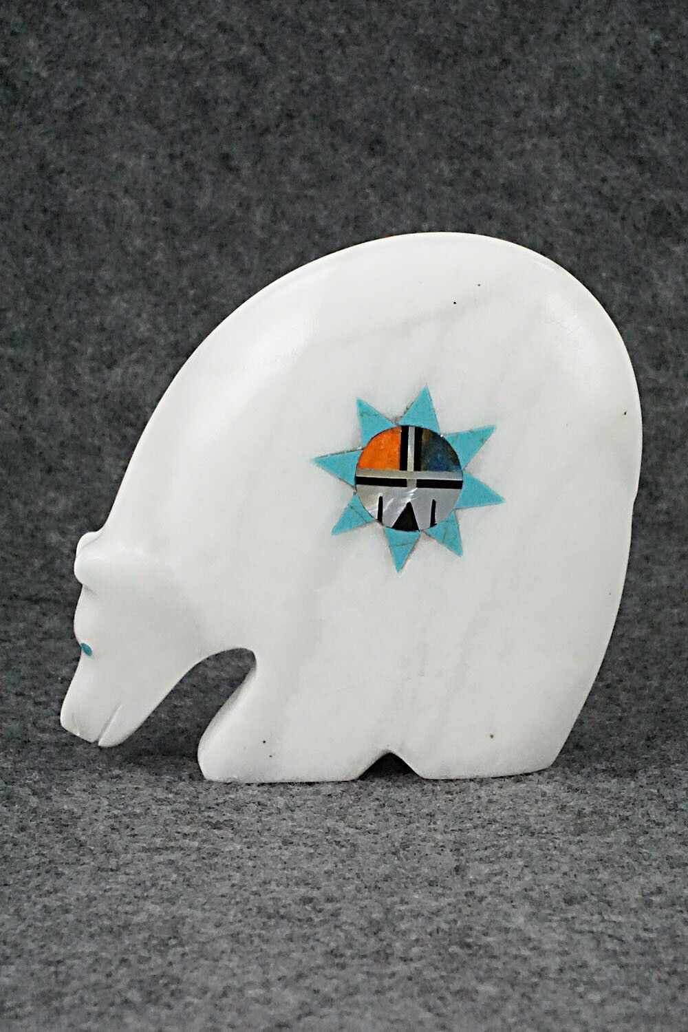 Bear Zuni Fetish Carving - Andres Lementino