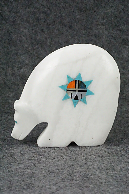 Bear Zuni Fetish Carving - Andres Lementino