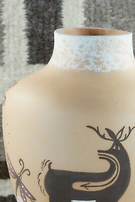 Zuni Pottery - Tara Edaakie