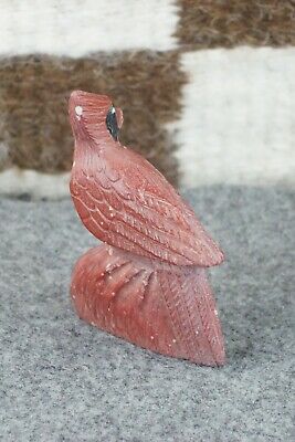 Cardinal Zuni Fetish Carving - Derrick Kaamasee