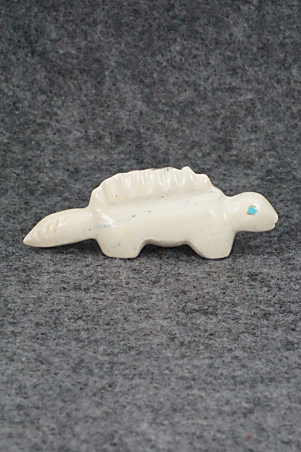 Lizard Zuni Fetish Carving - Marvelita Phillips