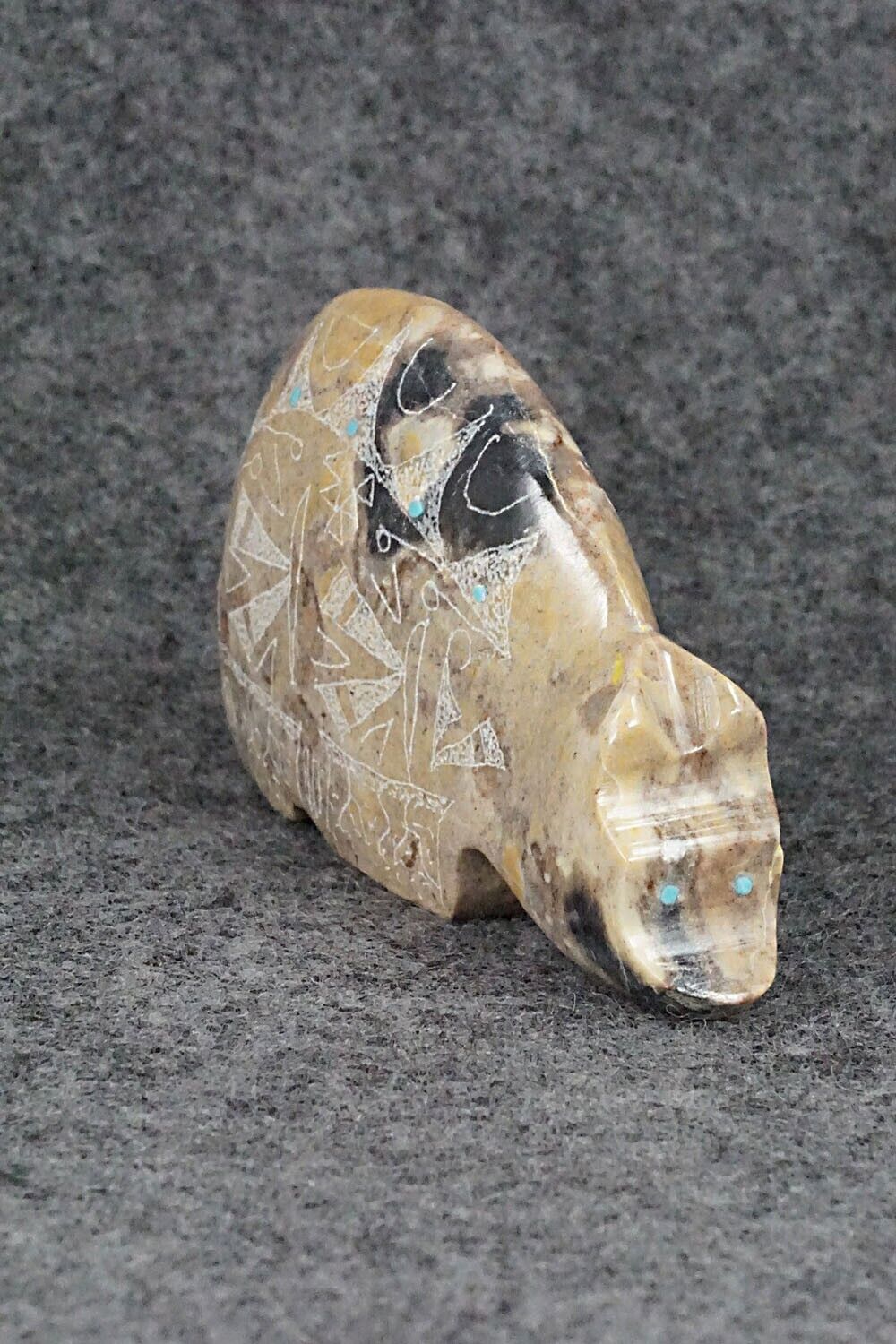 Bear Zuni Fetish Carving - Gerald Peina