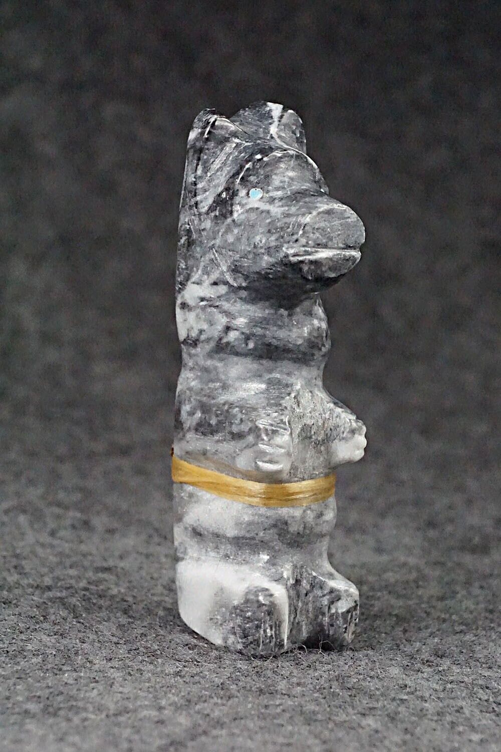 Bear Zuni Fetish Carving - Peter Gasper