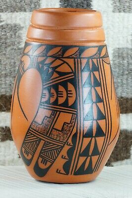 Hopi Pottery - Alta Yesslith