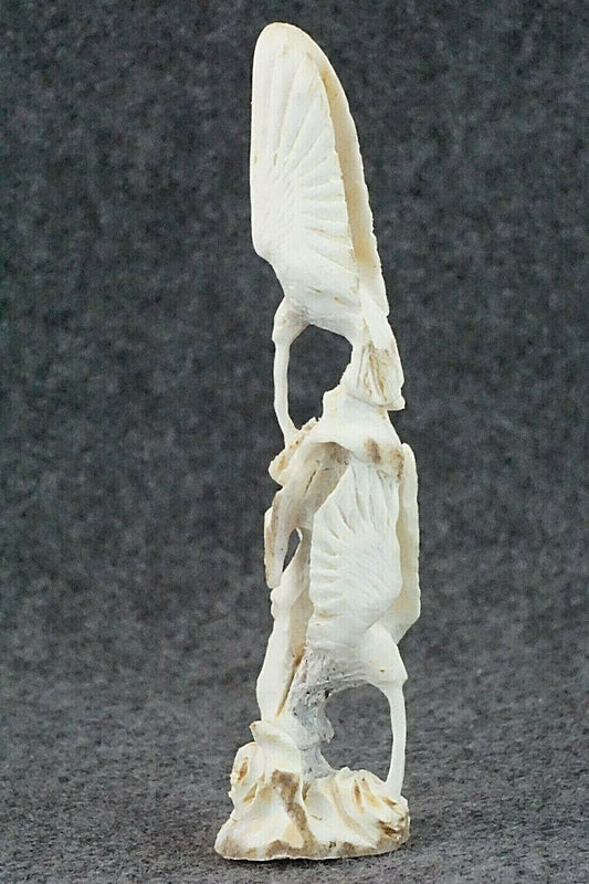 Humming Bird Zuni Fetish Carving - Lewis Malie Jr.