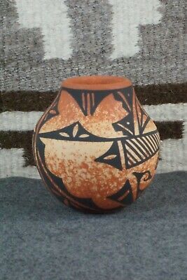 Zuni Pottery - Lorenda Cellicion