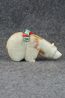 Bear Zuni Fetish Carving - Paulette Quam