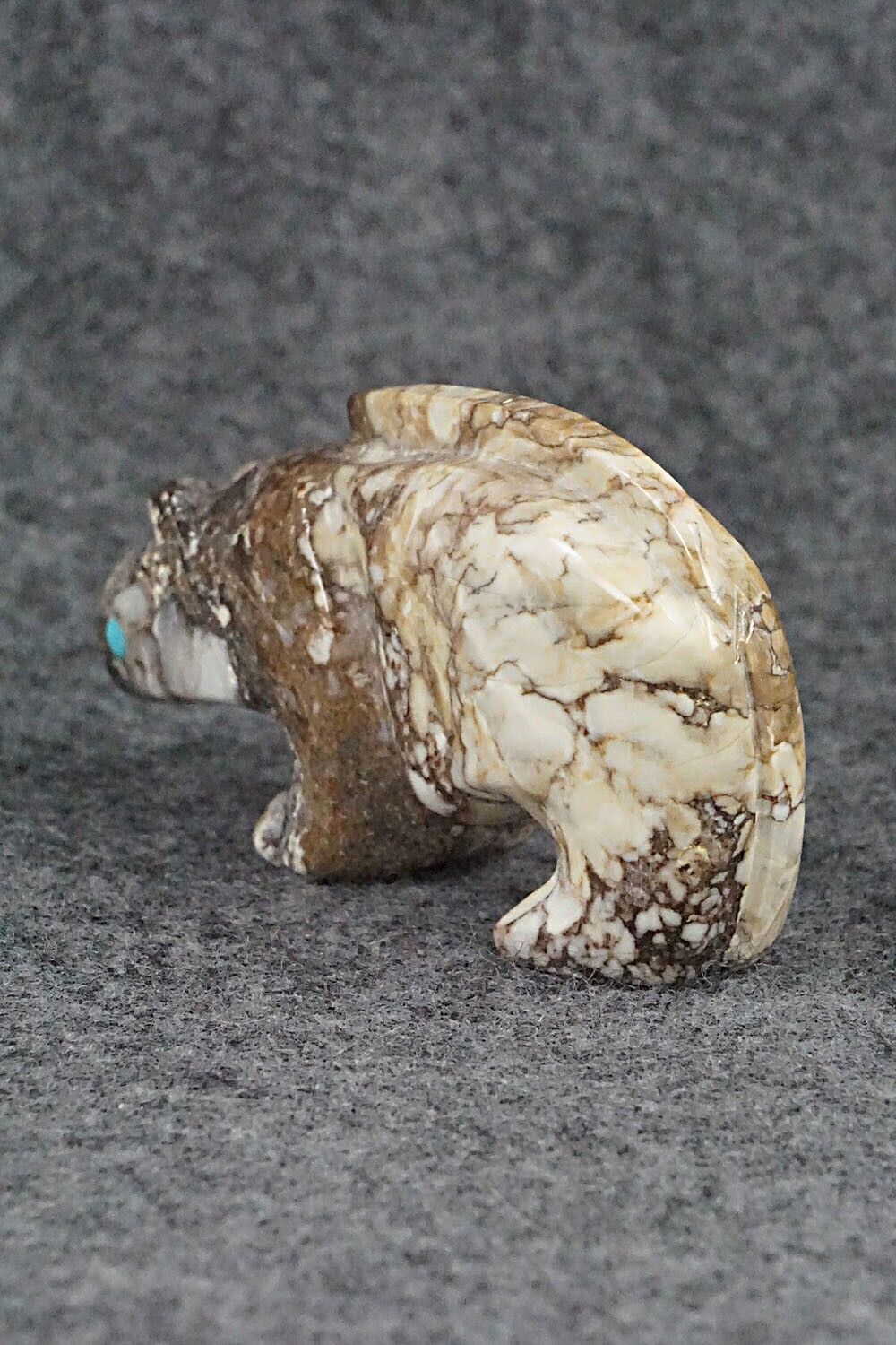 Mountain Lion Zuni Fetish Carving - Ronnie Lunasee