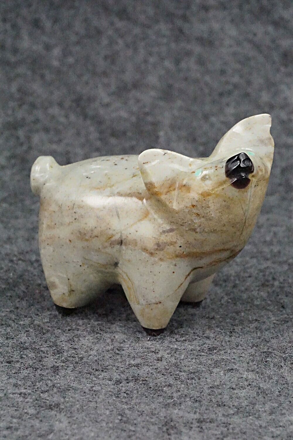 Pig Zuni Fetish Carving - Enrike Leekya