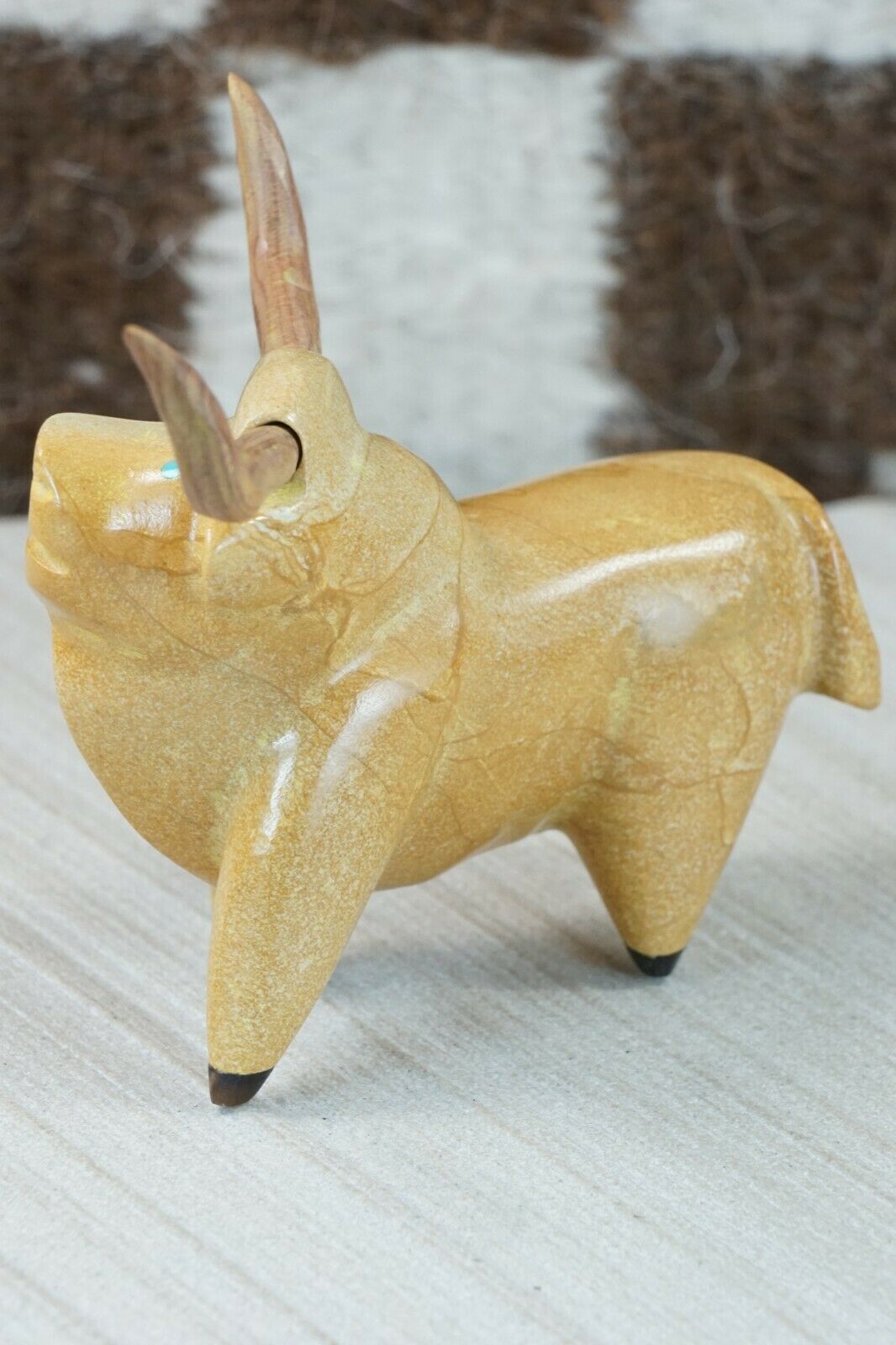 Longhorn Zuni Fetish Carving - Enrike Leekya