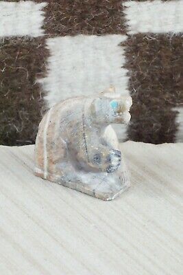 Bear Zuni Fetish Carving - Derrick Kaamasee
