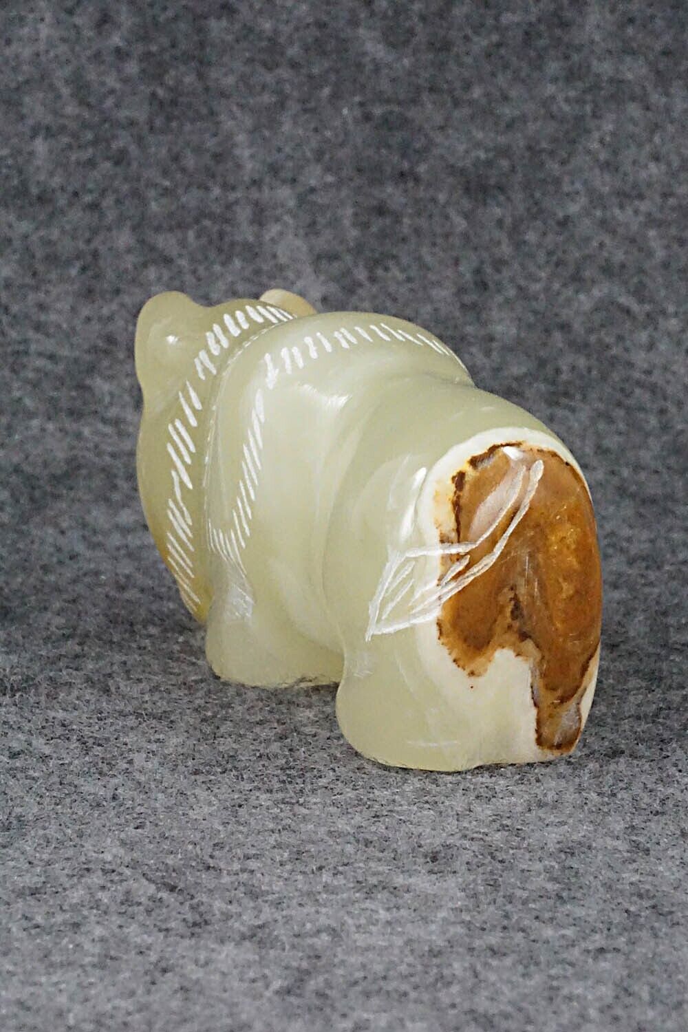 Buffalo Zuni Fetish Carving - Daniel Chattin