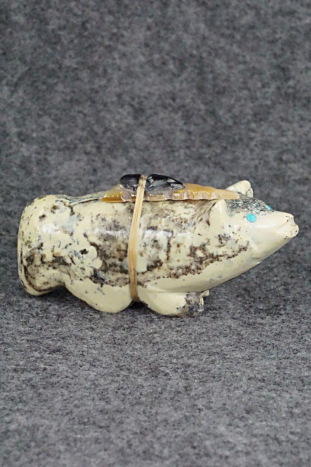 Wolf Zuni Fetish Carving - Delvin Leekya