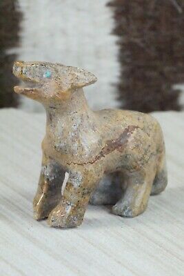 Wolf Zuni Fetish Carving - Derrick Kaamasee