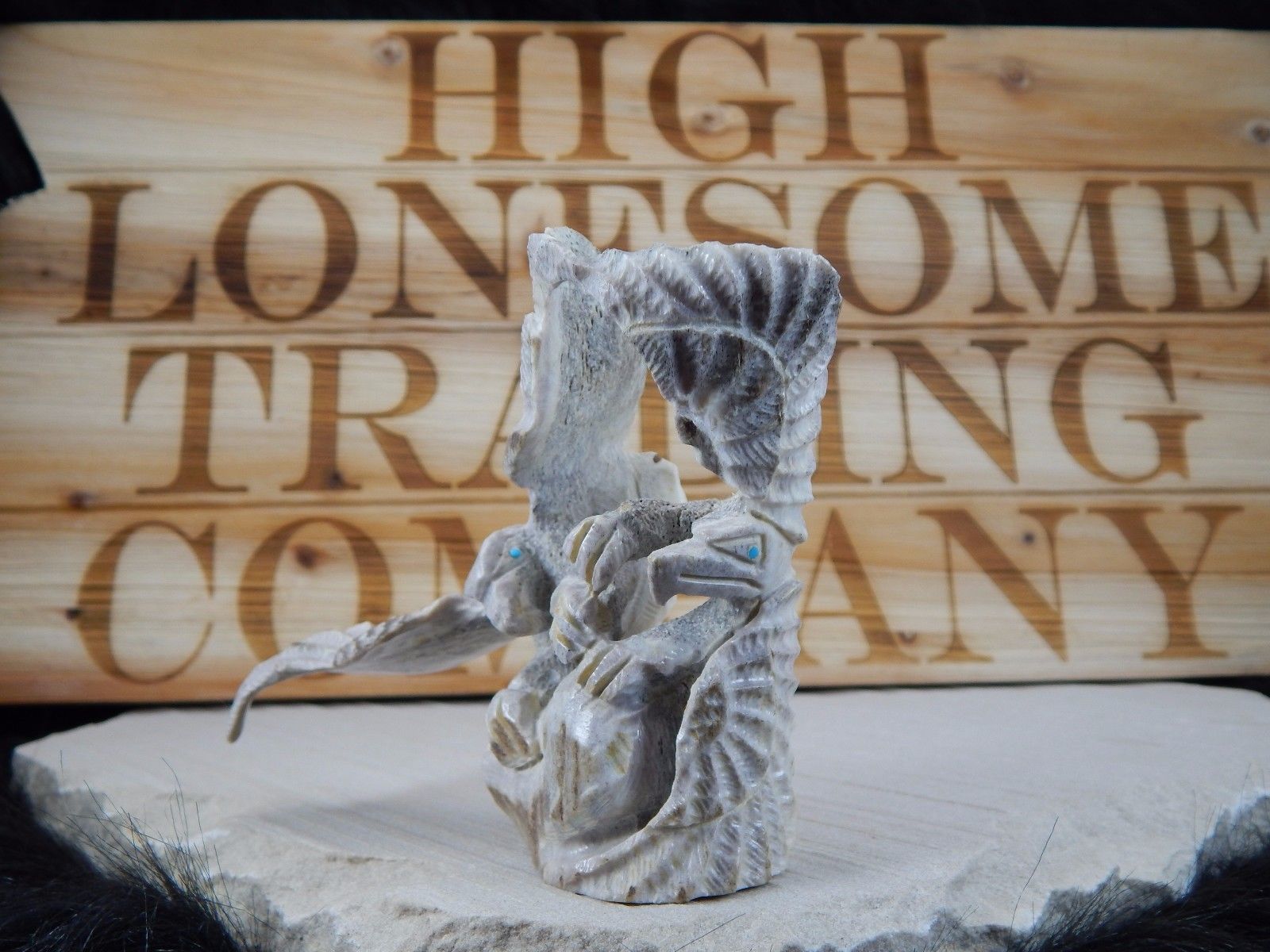Eagle Zuni Fetish Carving - Jerrold Lahaleon - High Lonesome Trading