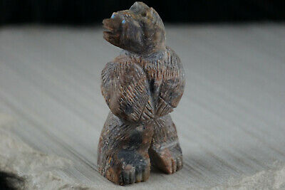 Bear Zuni Fetish Carving - Jon Quam - High Lonesome Trading