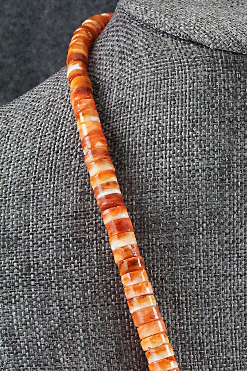 Spiny Oyster Necklace - Ramona Calavaza