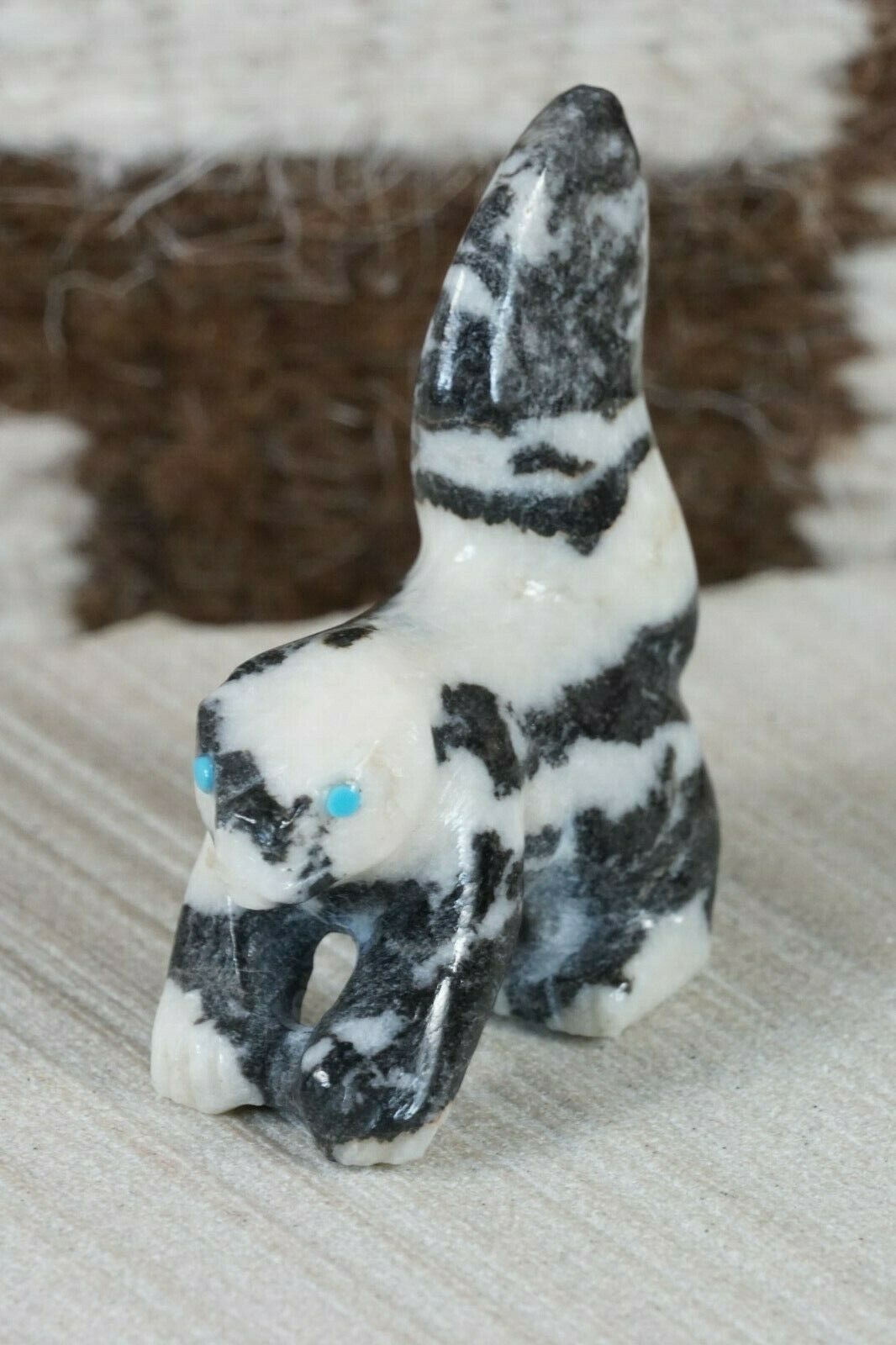 Badger Zuni Fetish Carving - Derrick Kaamasee - High Lonesome Trading