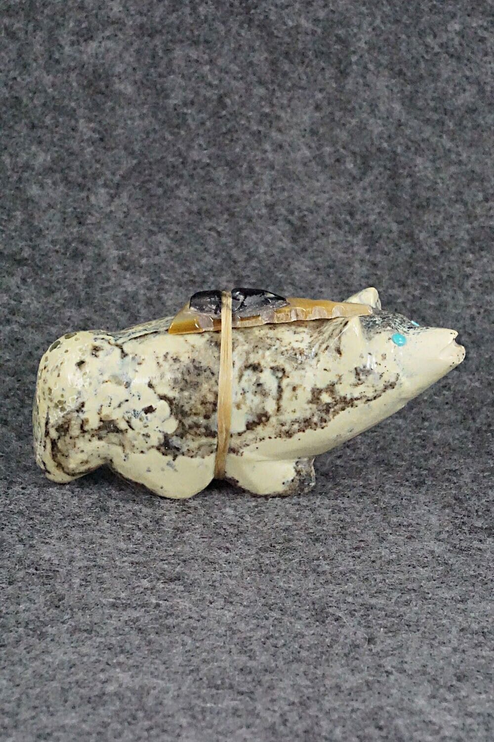 Wolf Zuni Fetish Carving - Delvin Leekya