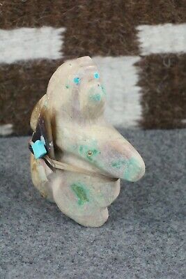 Bear Zuni Fetish Carving - Ariane Quam